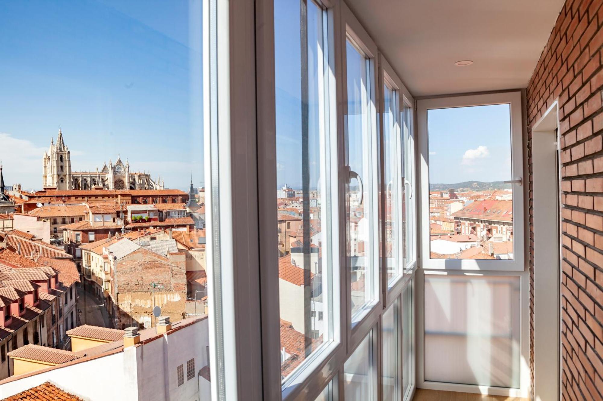 The View - Apartamento Reformado Con Vistas A La Catedral - Leonapartamentos Exteriör bild